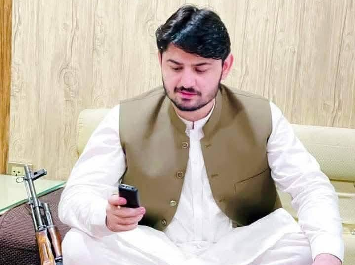 پولیس مقابلے میں مارا جانے والا پشاور کا ٹک ٹاکر آدم خان ’آدمے‘ کون تھا ...