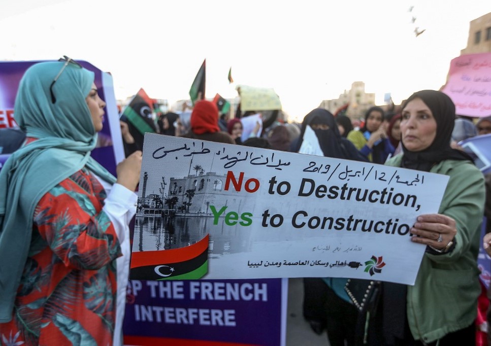 لیبیا کے مقامی باشندے خانہ جنگی کے خلاف احتجاج کر رہے ہیں
