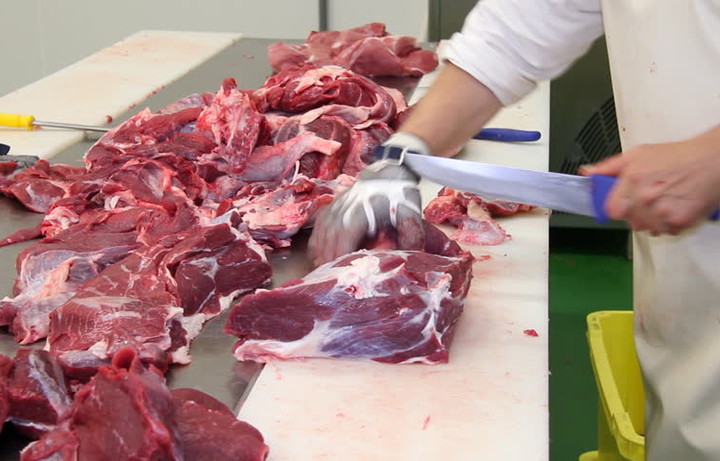 مٹن یا بیف: کون سا گوشت کتنا فائدہ مند؟ | Urdu News – اردو نیوز